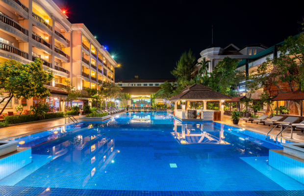 Baray Swimming Pool